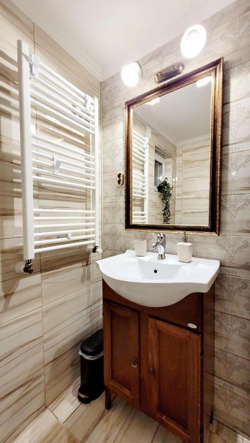 Rose Garden House Apartment บูคาเรสต์ ภายนอก รูปภาพ