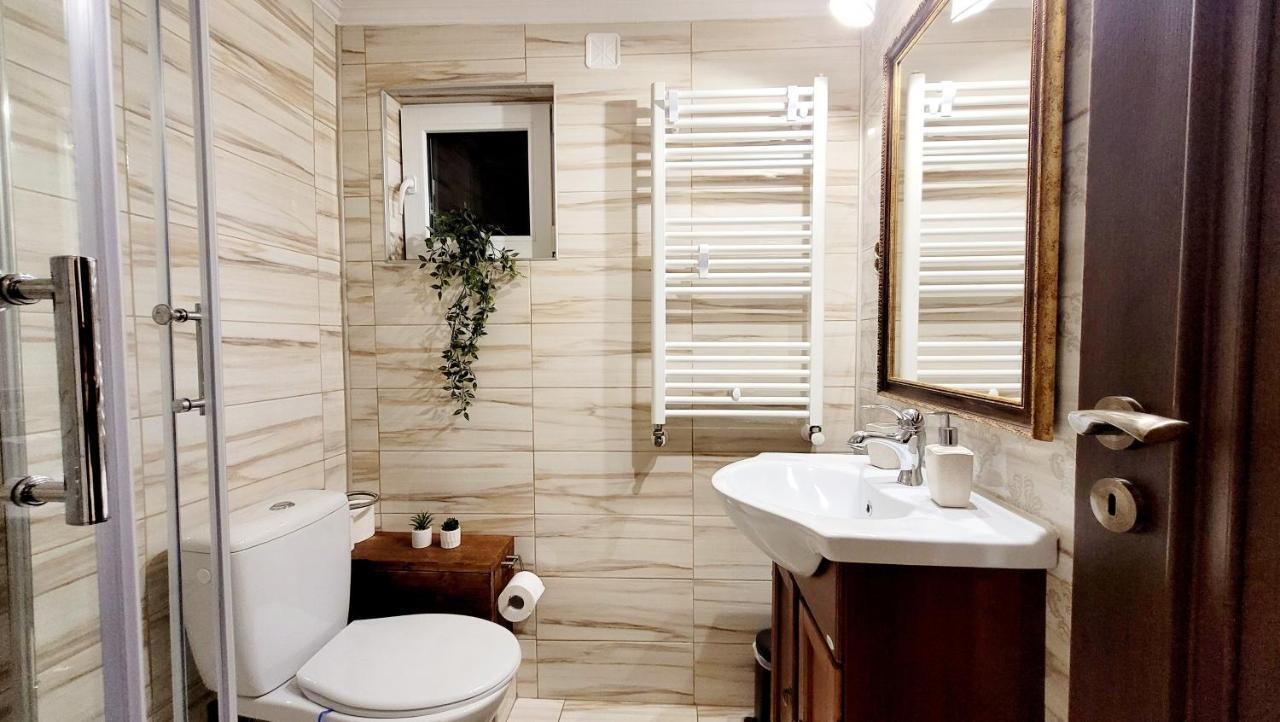 Rose Garden House Apartment บูคาเรสต์ ภายนอก รูปภาพ