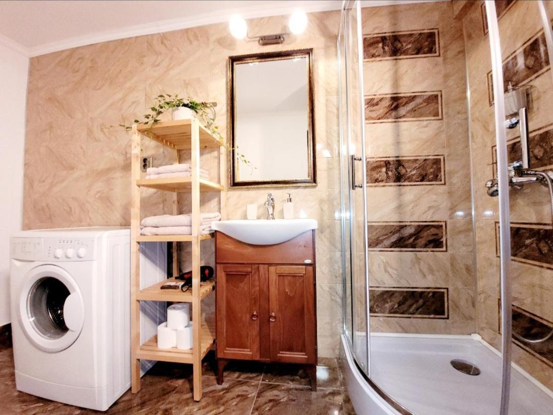 Rose Garden House Apartment บูคาเรสต์ ภายนอก รูปภาพ