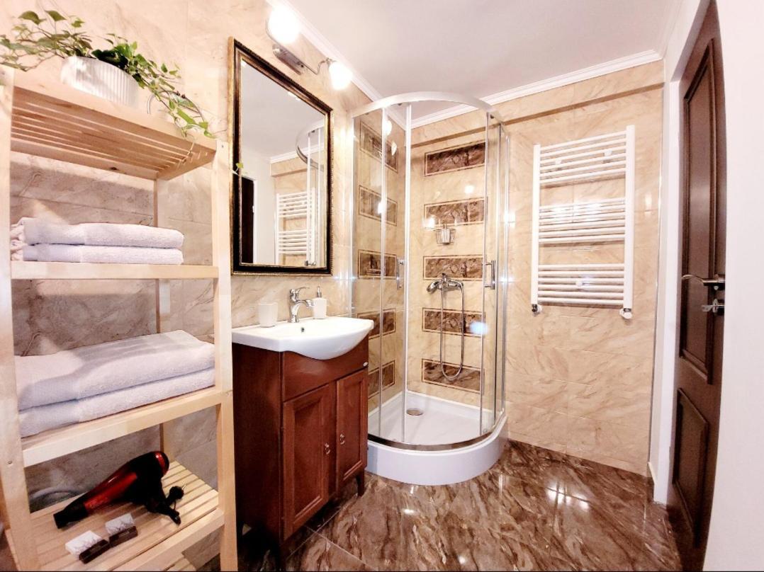 Rose Garden House Apartment บูคาเรสต์ ภายนอก รูปภาพ